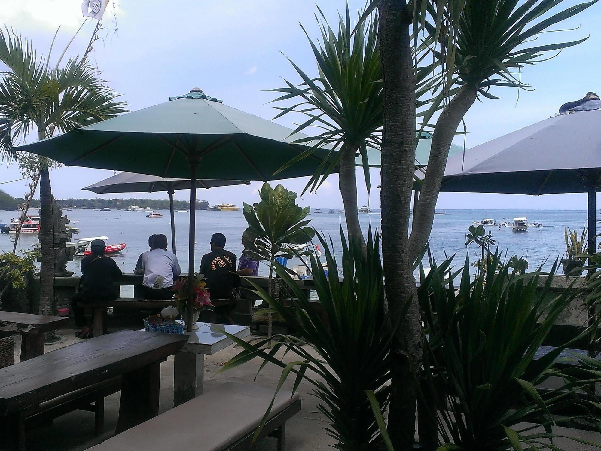 Lembongan Made Inn Нуса Лембонган Екстериор снимка